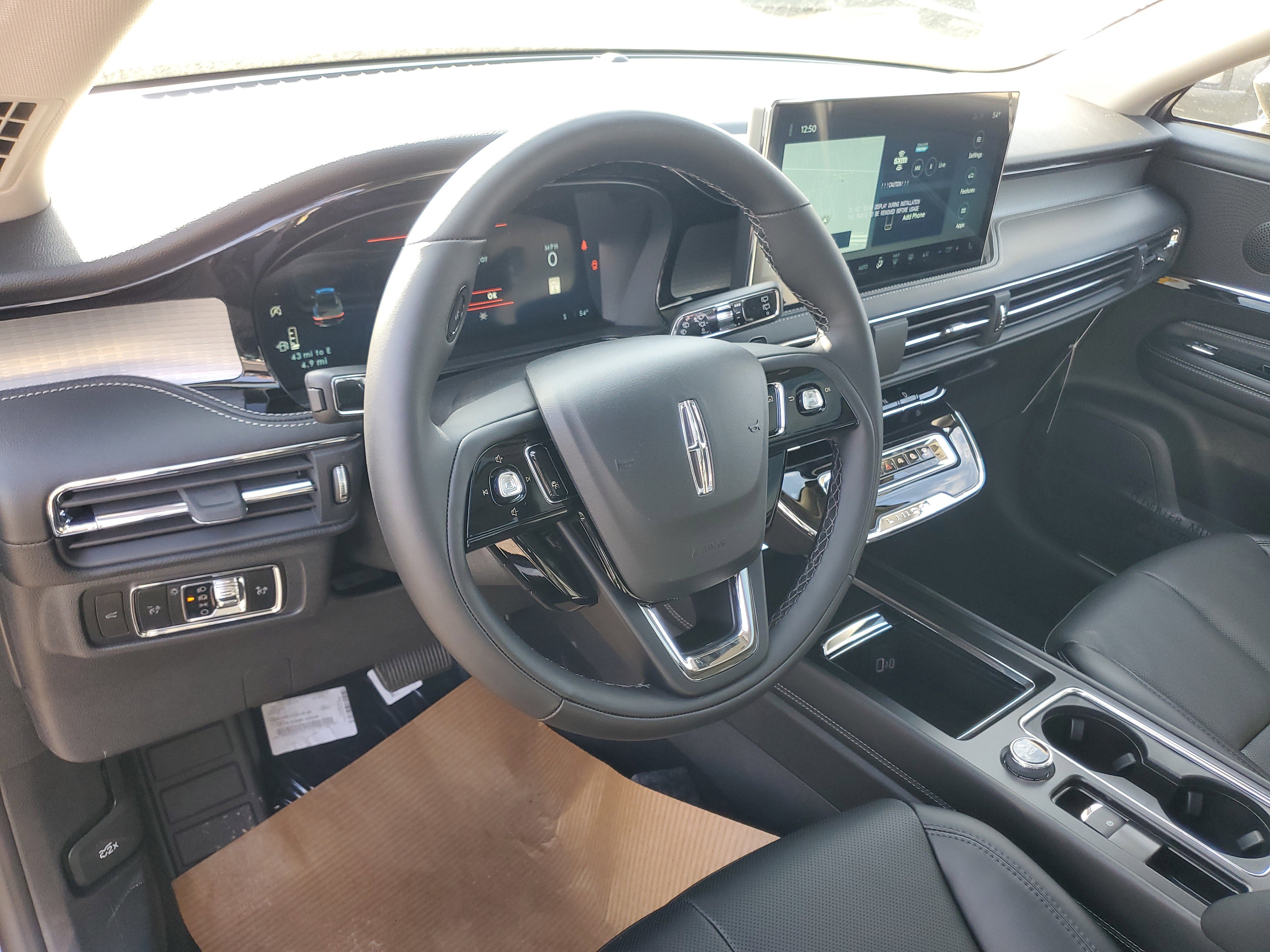 New 2026 Lincoln Corsair Premiere image 13