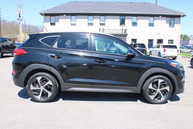 Used 2016 Hyundai Tucson Sport image 6