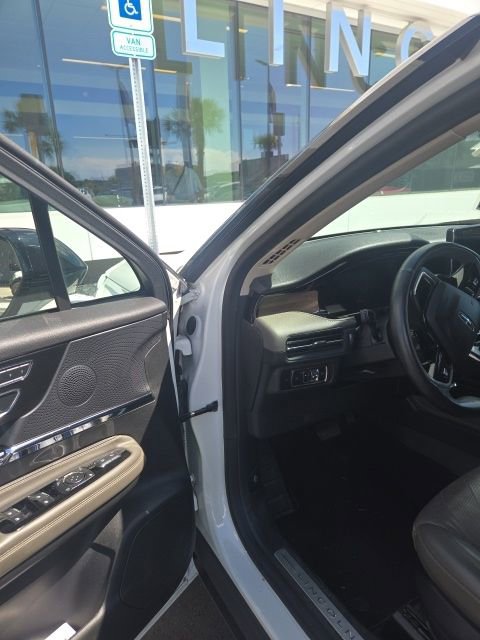 Used 2023 Lincoln Corsair Reserve FWD image 14