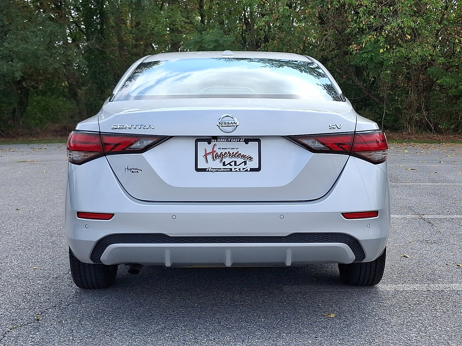 Used 2023 Nissan Sentra SV image 5