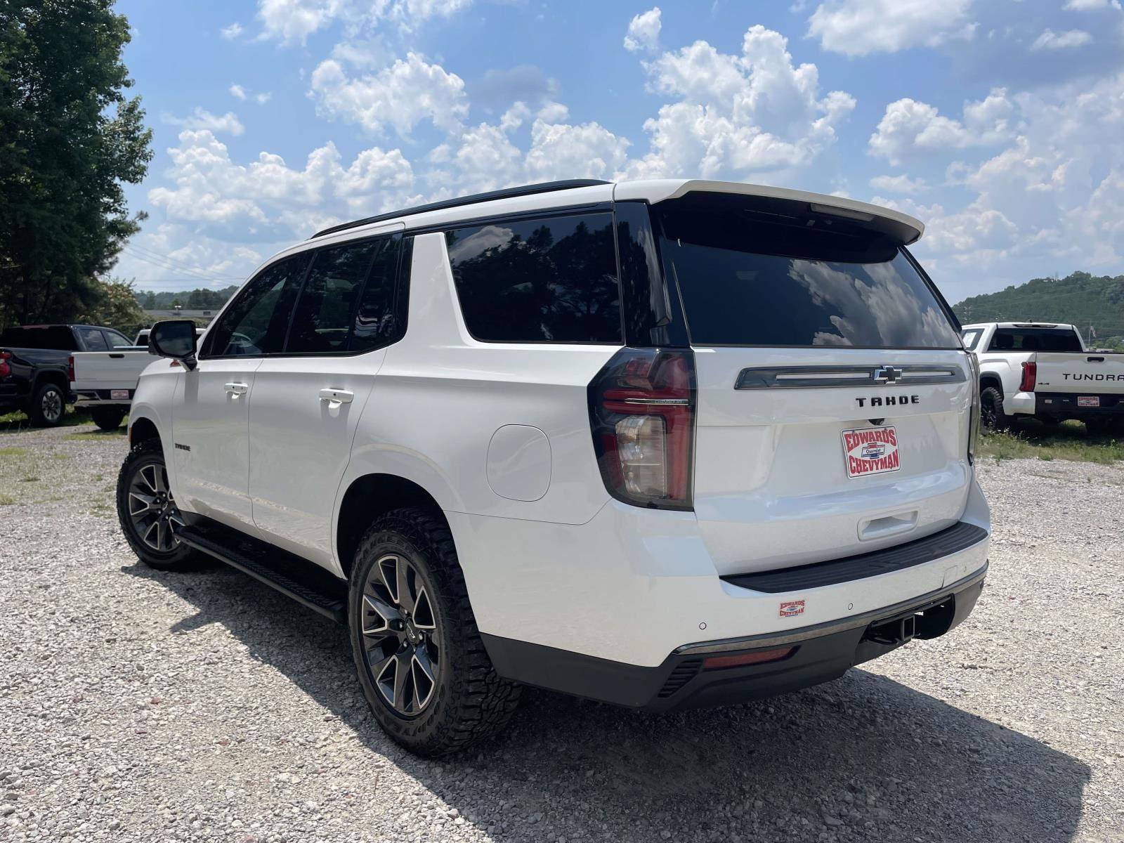 Used 2022 Chevrolet Tahoe Z71 w/ Luxury Package AWD/4WD image 24