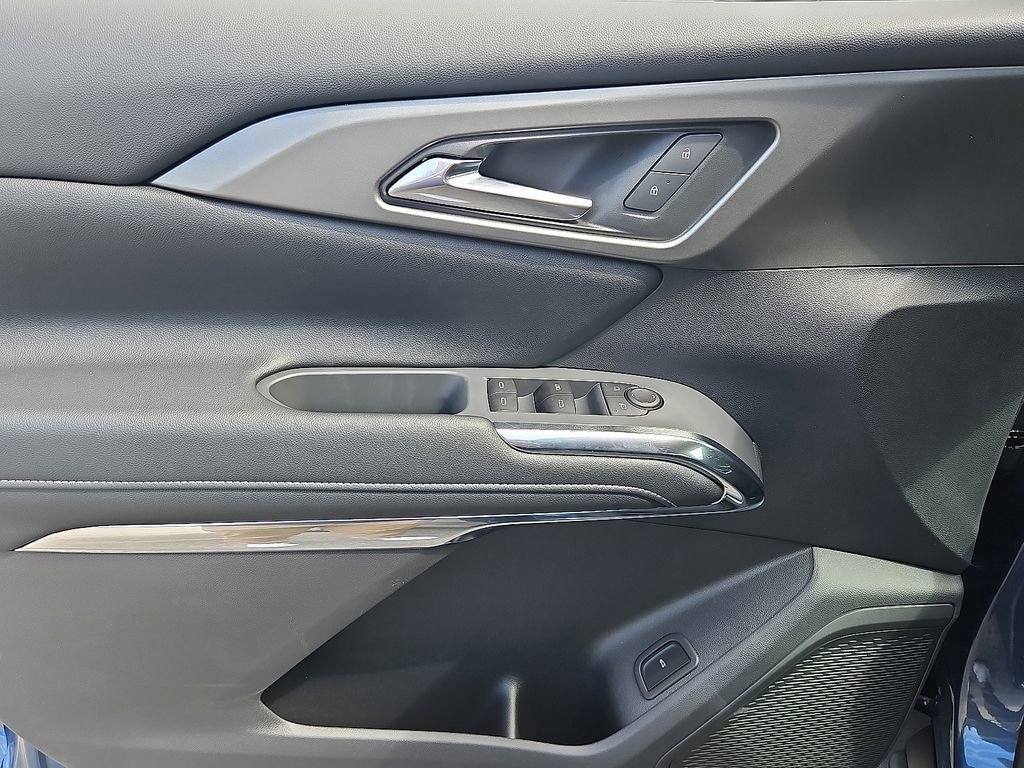 New 2026 Chevrolet Traverse LT w/ Driver Confidence Package image 9