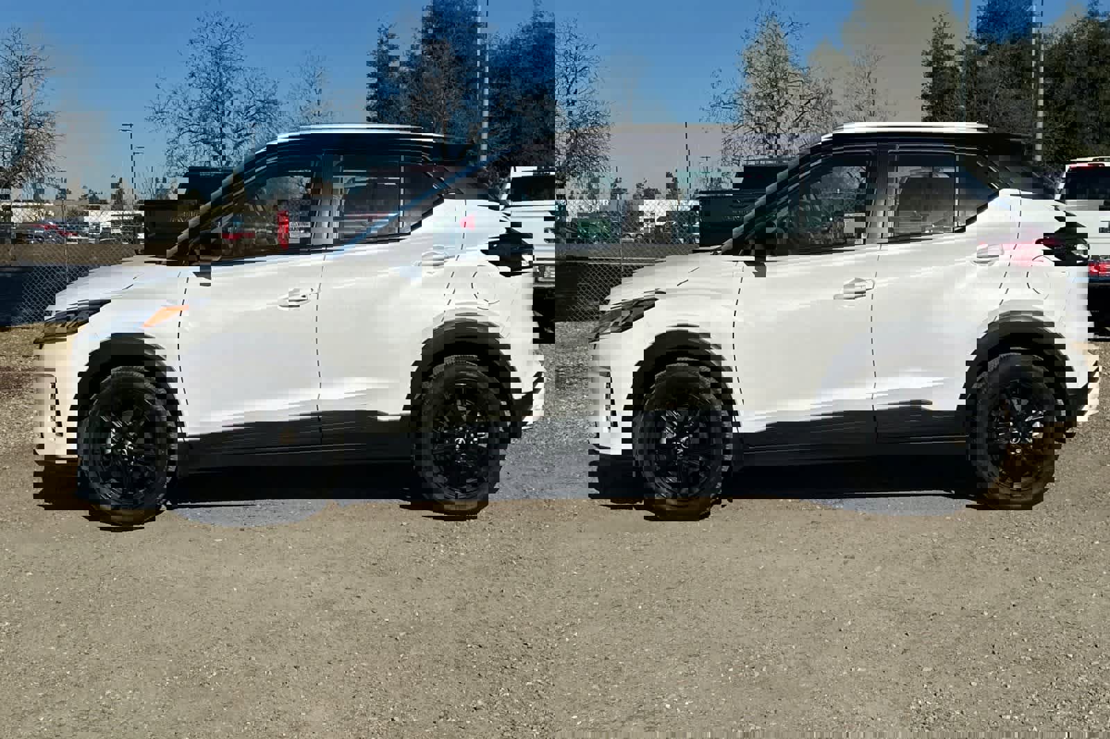 Used 2024 Nissan Kicks SV image 6