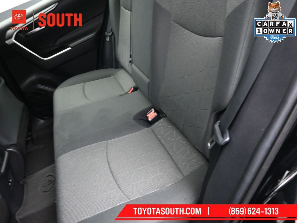 Used 2021 Toyota RAV4 XLE w/ Convenience Package image 22