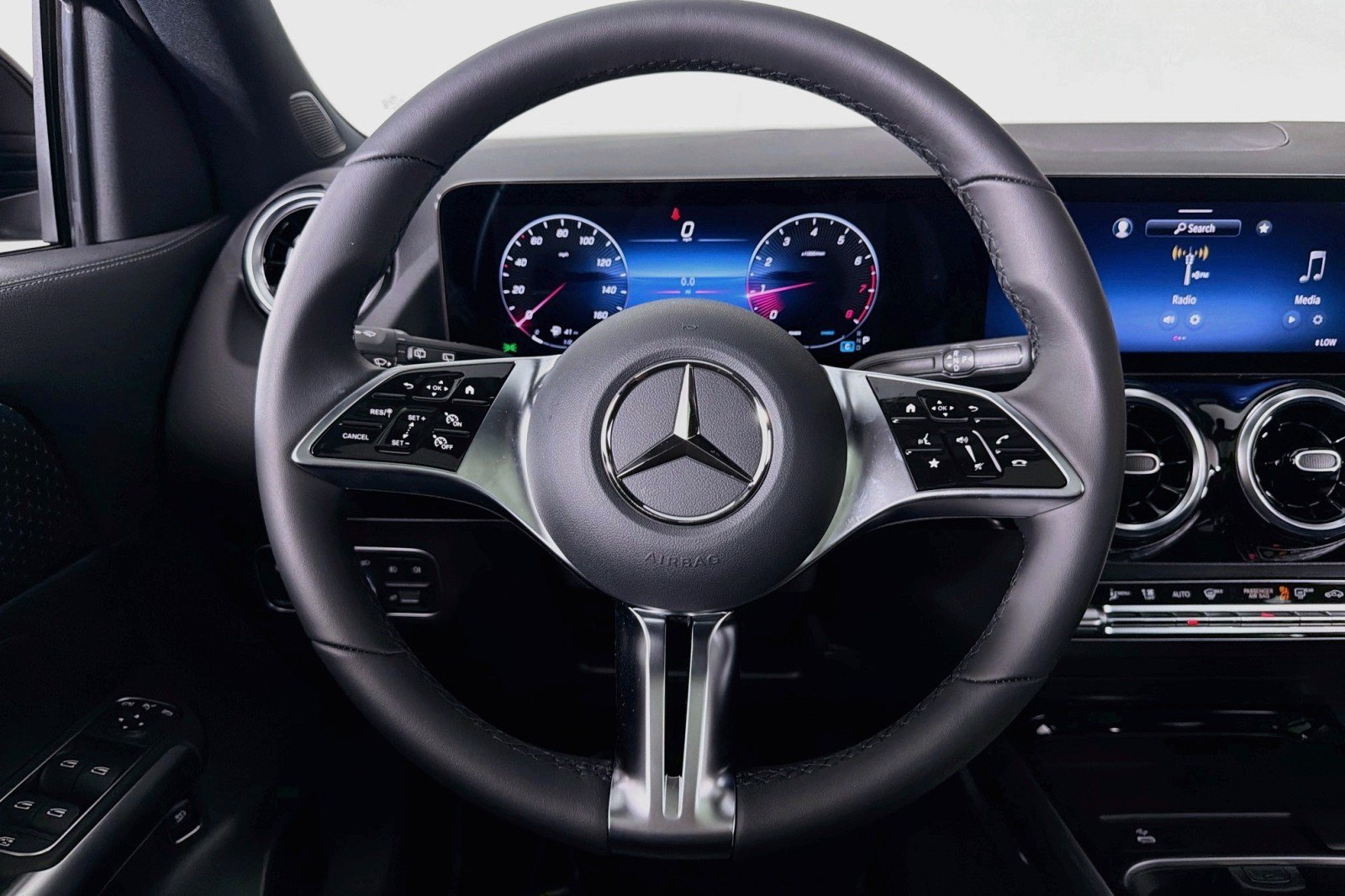 New 2026 Mercedes-Benz GLA 250 image 17