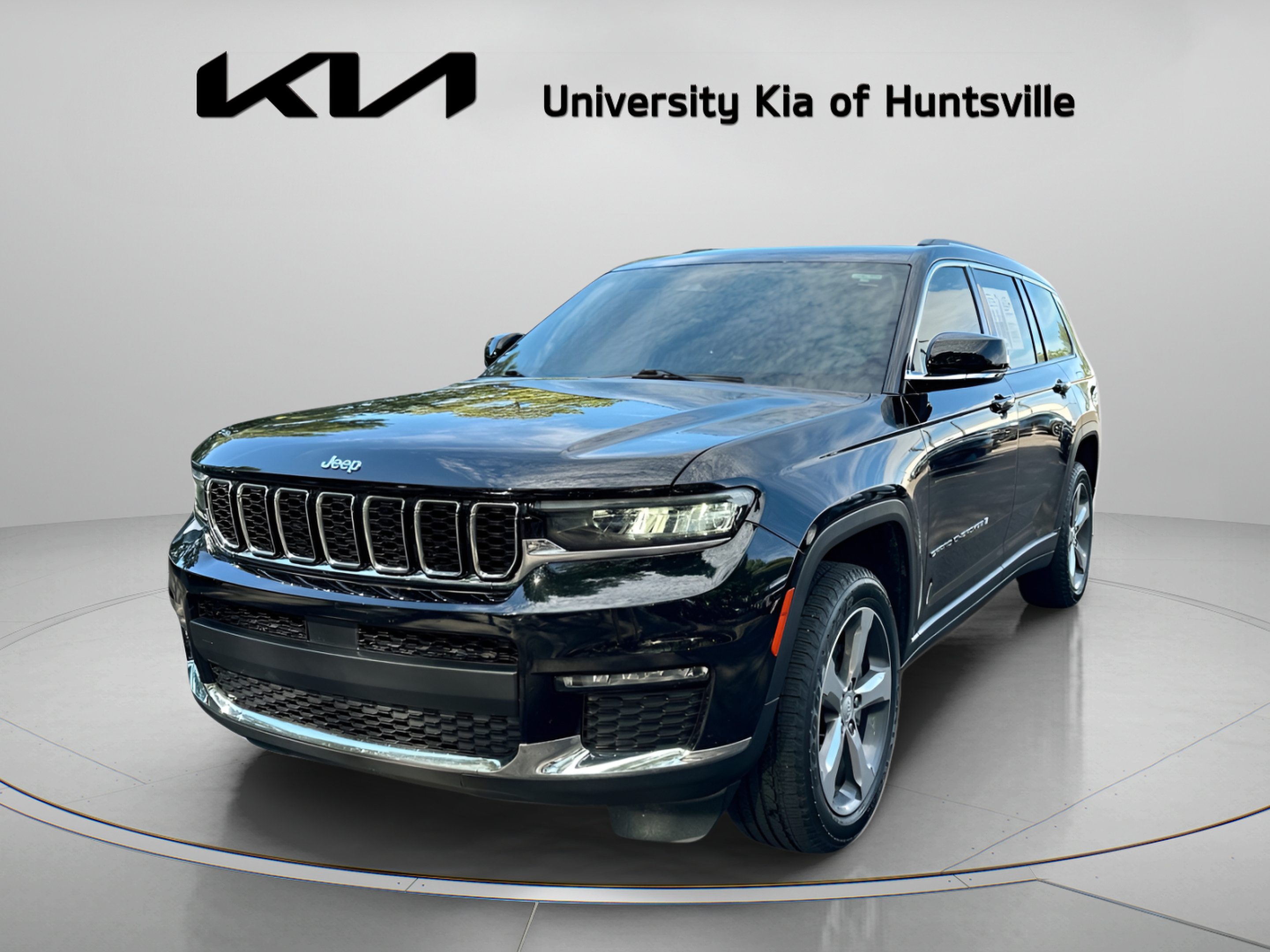 Used 2022 Jeep Grand Cherokee L Limited RWD image 4