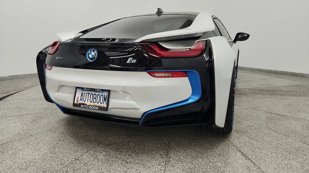 Used 2015 BMW i8 AWD/4WD image 16