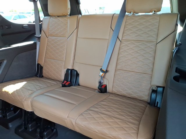 Used 2023 Cadillac Escalade Premium Luxury w/ LPO, Illumination Package AWD/4WD image 20