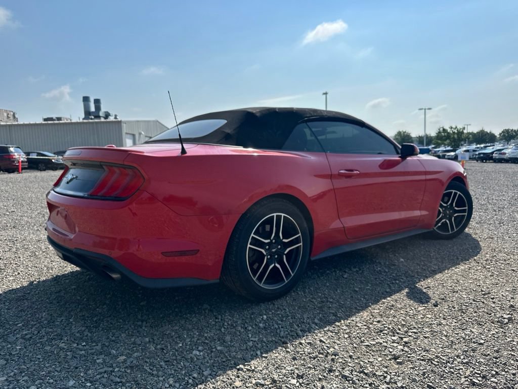 Used 2018 Ford Mustang Premium RWD image 9