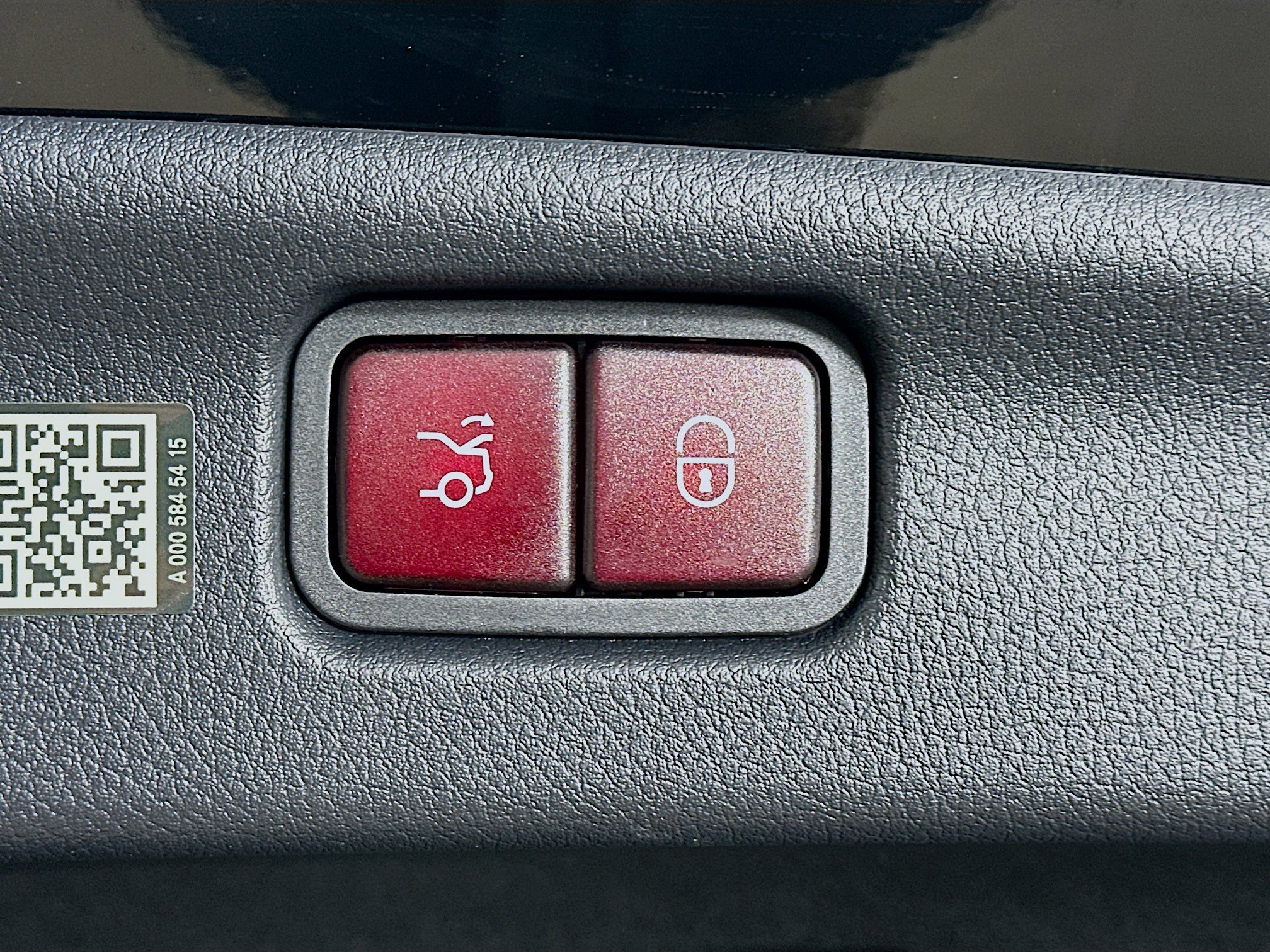 Certified 2025 Mercedes-Benz C 300 4MATIC Sedan image 35