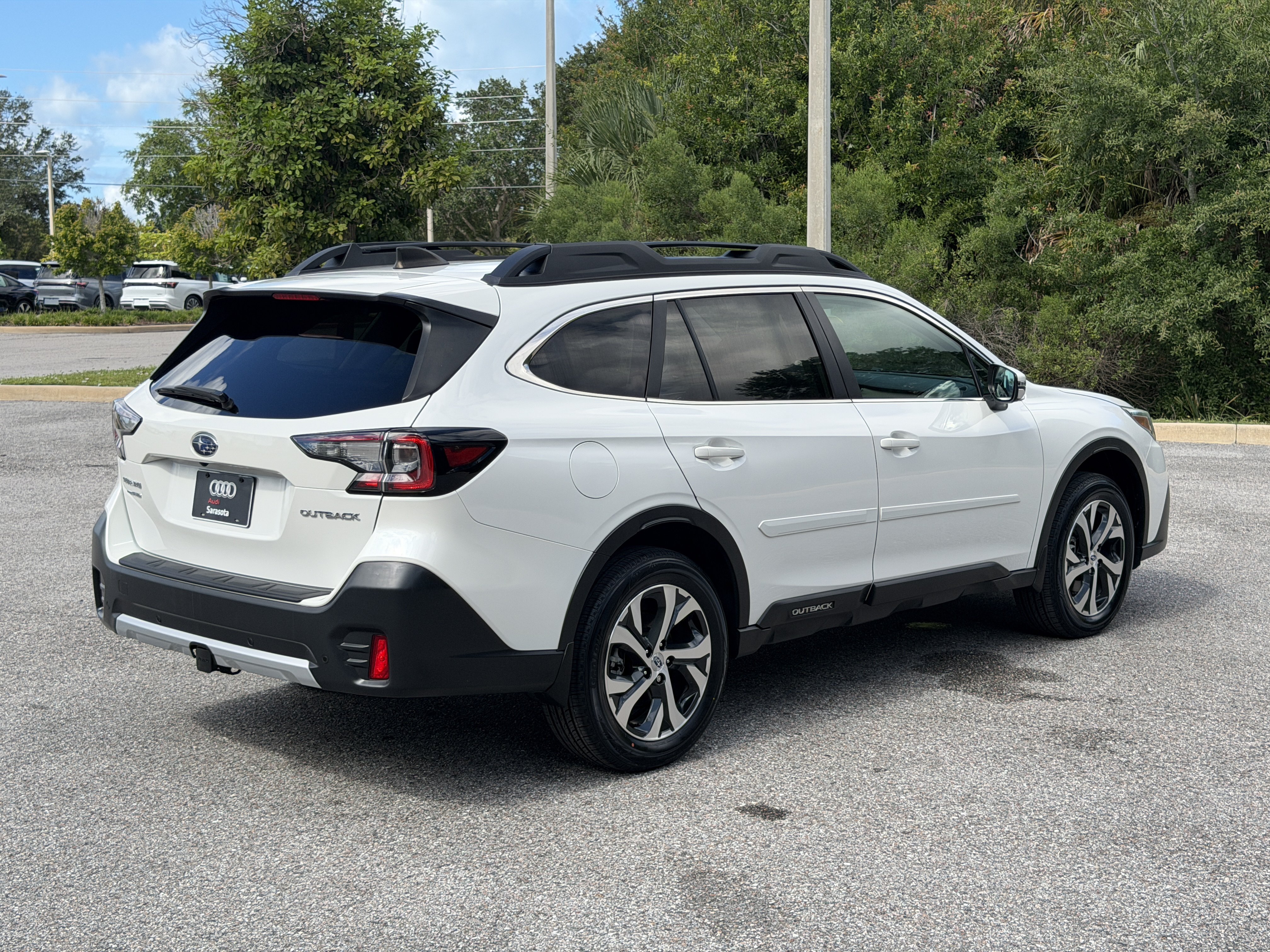 Used 2022 Subaru Outback Limited w/ Popular Package #2 AWD/4WD image 7