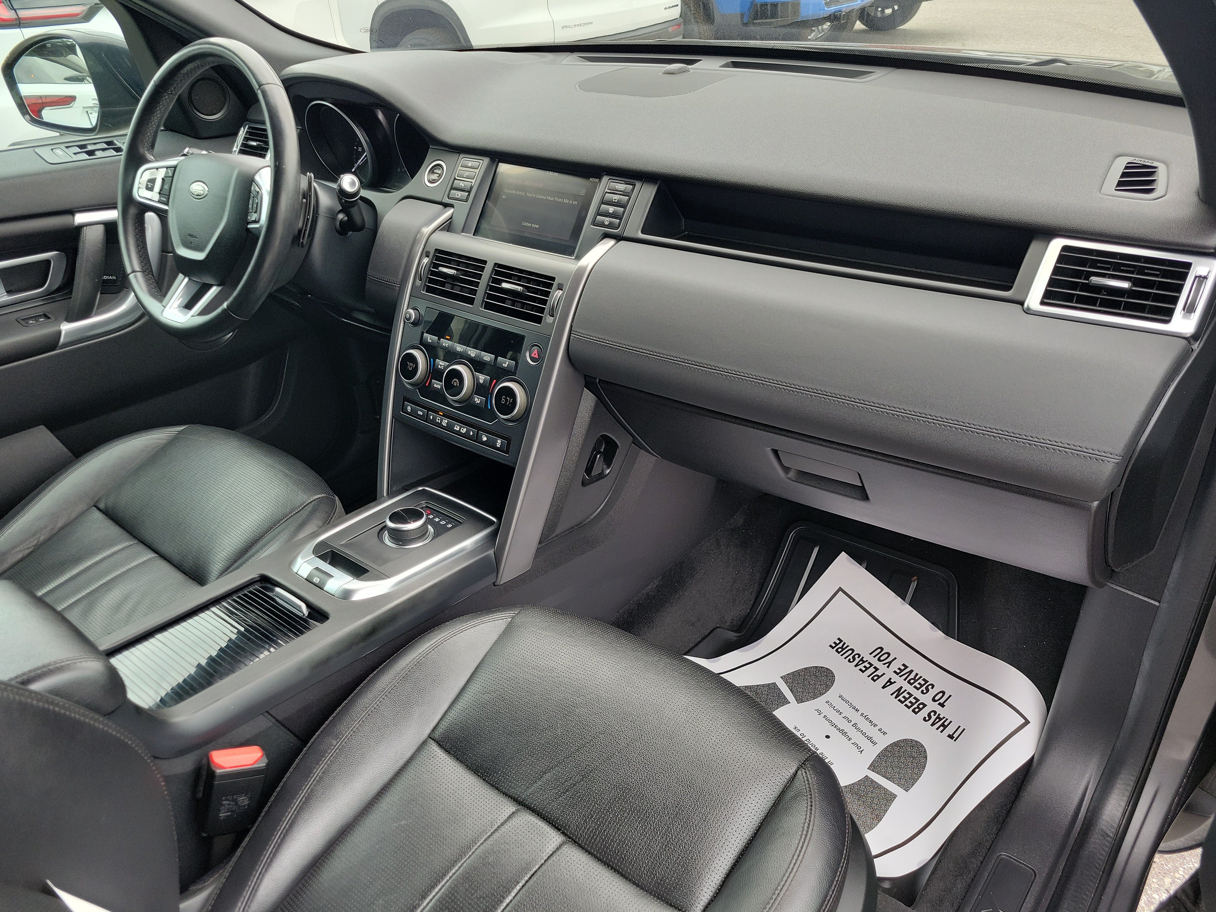 Used 2019 Land Rover Discovery Sport HSE AWD/4WD image 11