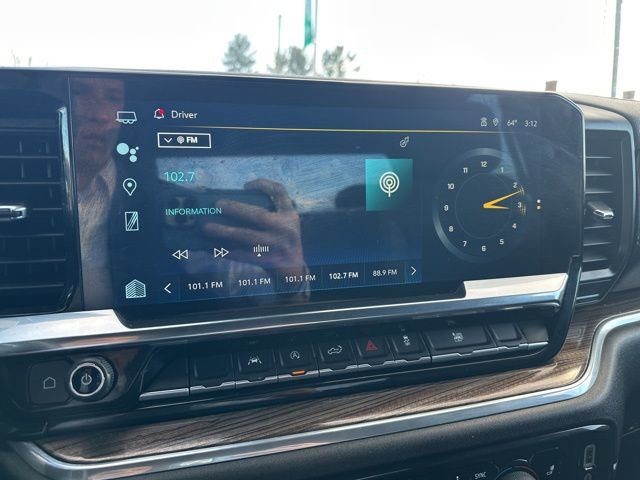 Used 2025 Chevrolet Silverado 1500 LT image 28