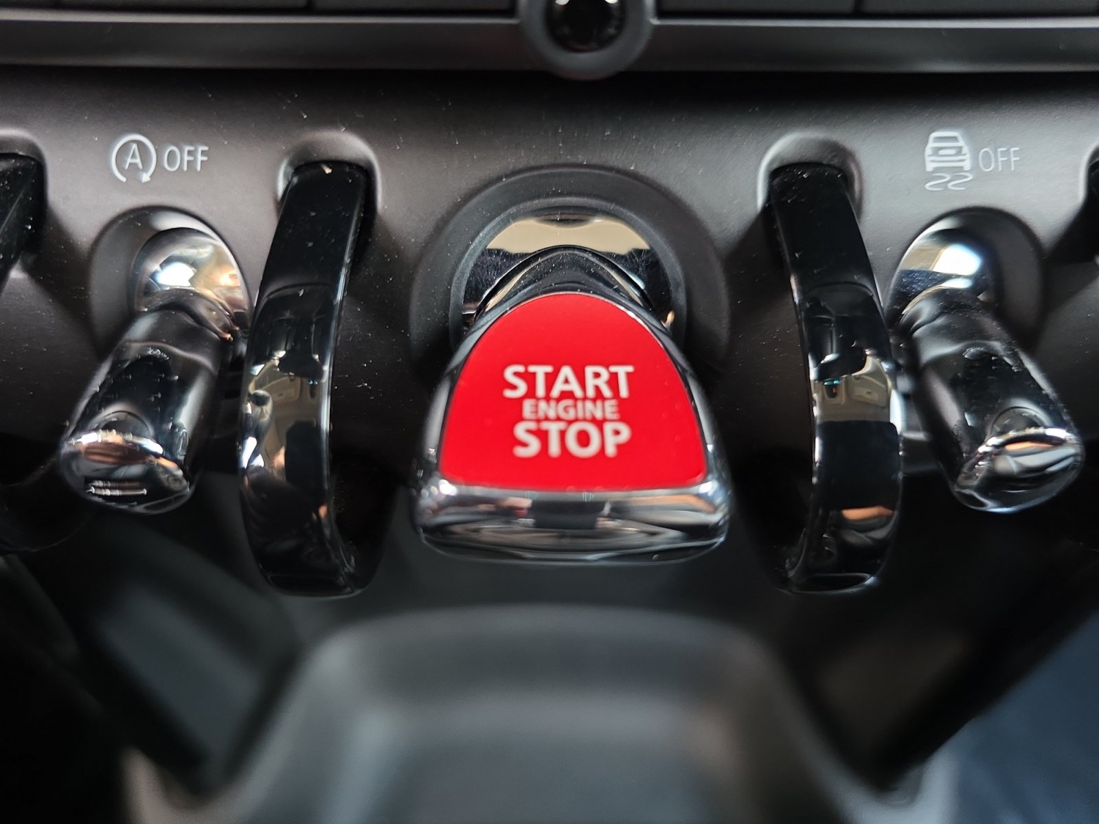 Used 2024 MINI Cooper S FWD image 14