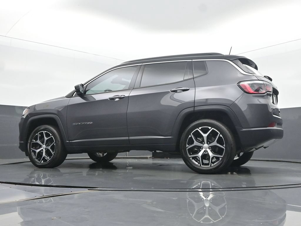 Used 2024 Jeep Compass Limited w/ Sun and Sound Group AWD/4WD image 51