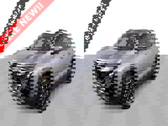 Used 2025 Chevrolet Equinox ACTIV w/ Safety and Technology Package image 4