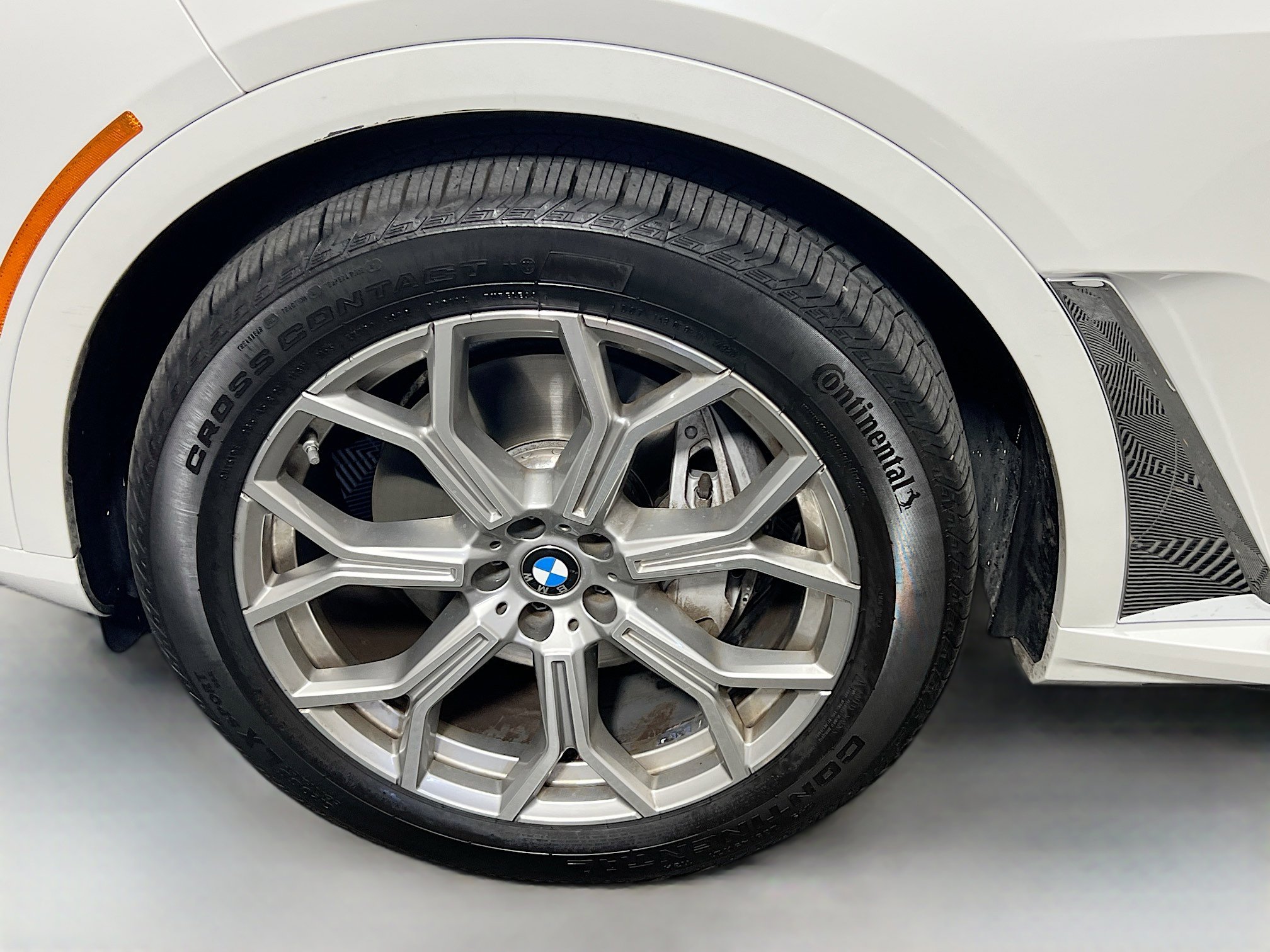 Used 2025 BMW X7 xDrive40i AWD/4WD image 13