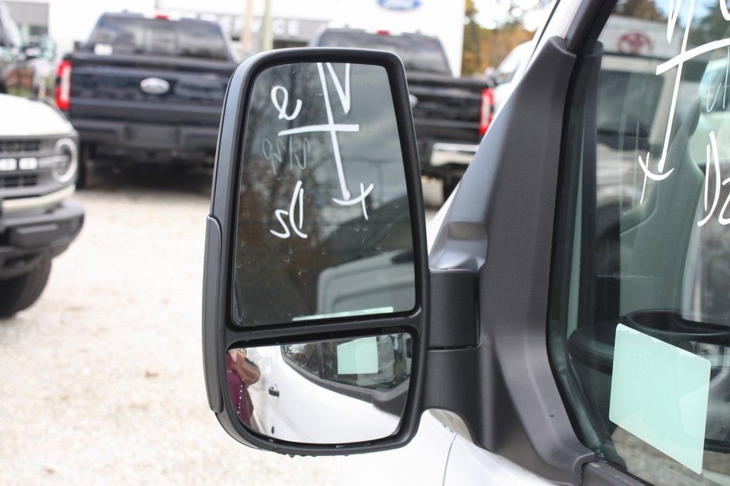 New 2026 Ford Transit 250 148 Medium Roof image 8