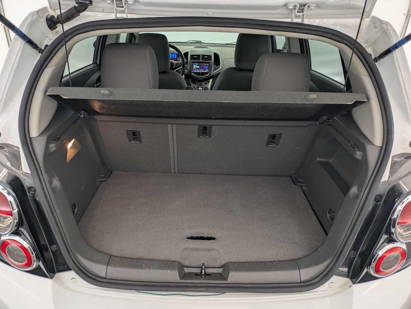 Used 2015 Chevrolet Sonic LT image 32