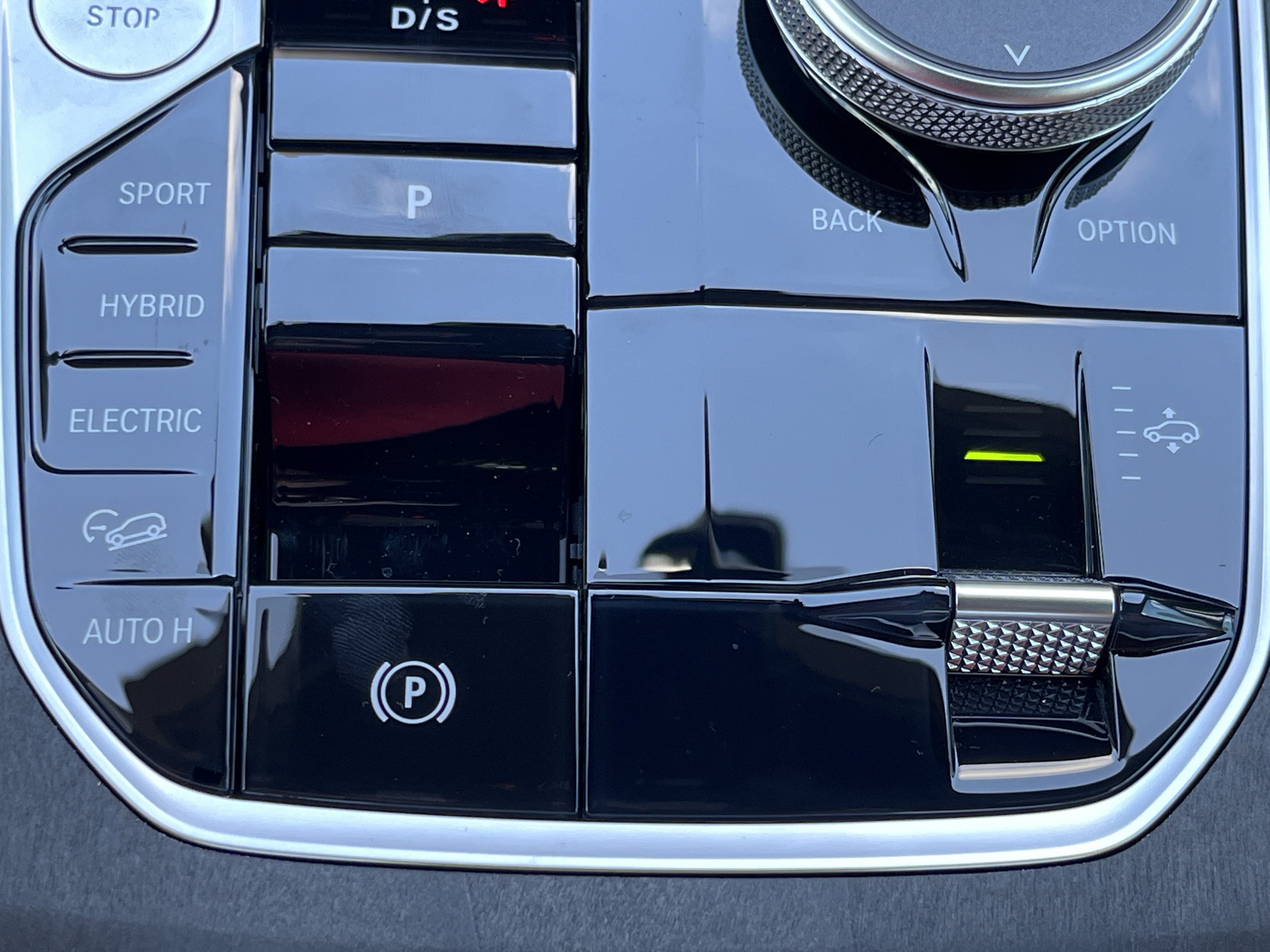 New 2026 BMW X5 xDrive50e AWD/4WD image 9