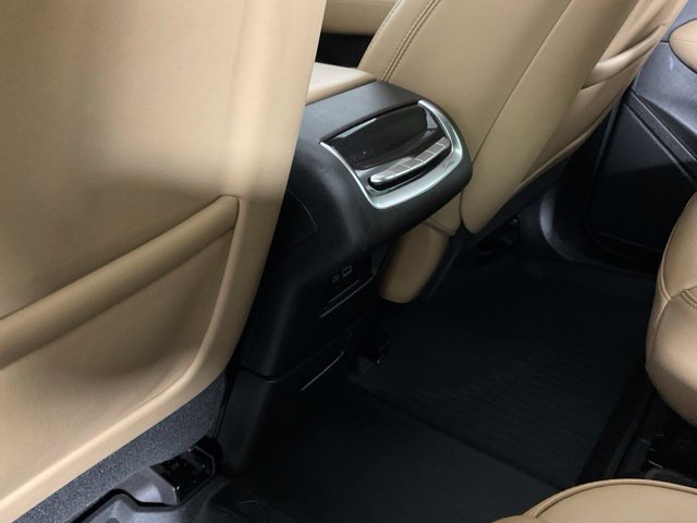 Certified 2025 Cadillac XT6 Premium Luxury w/ Platinum Package AWD/4WD image 15