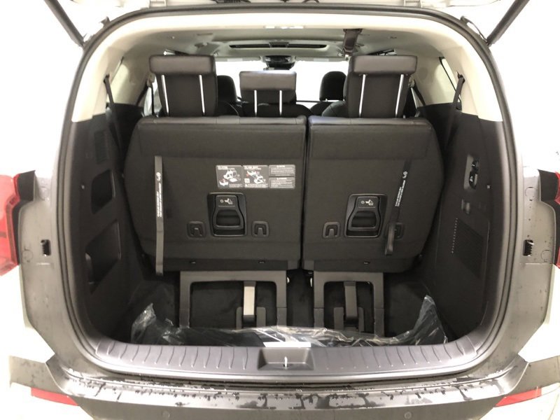 New 2026 Kia Carnival SX image 8