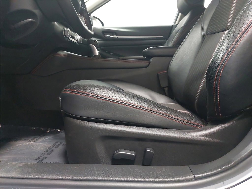 Used 2025 Nissan Altima 2.5 SR image 28