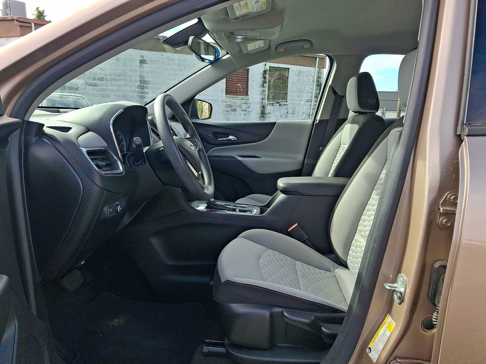 Used 2019 Chevrolet Equinox LS AWD/4WD image 14