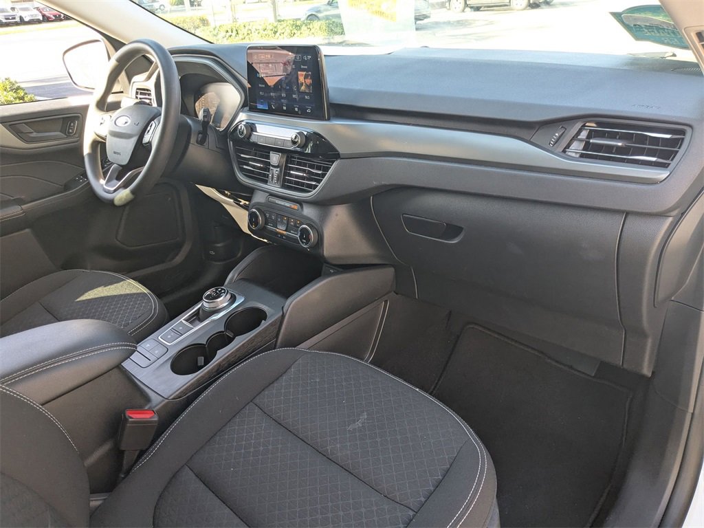 Used 2025 Ford Escape Active image 32