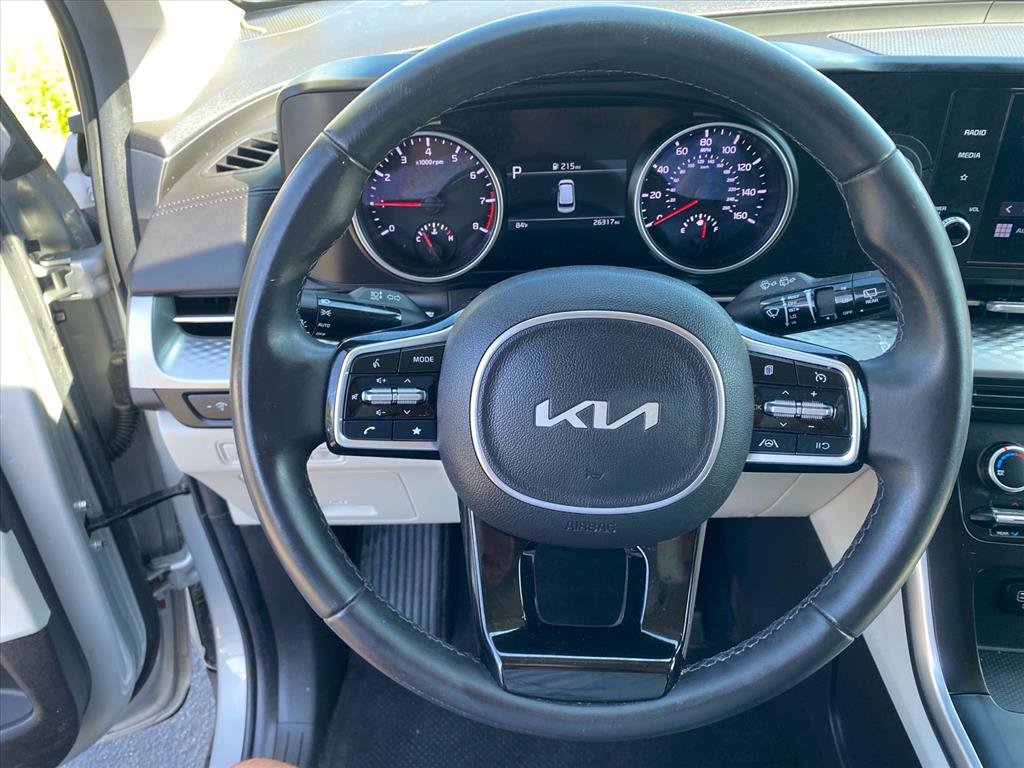 Certified 2022 Kia Carnival LX FWD image 11