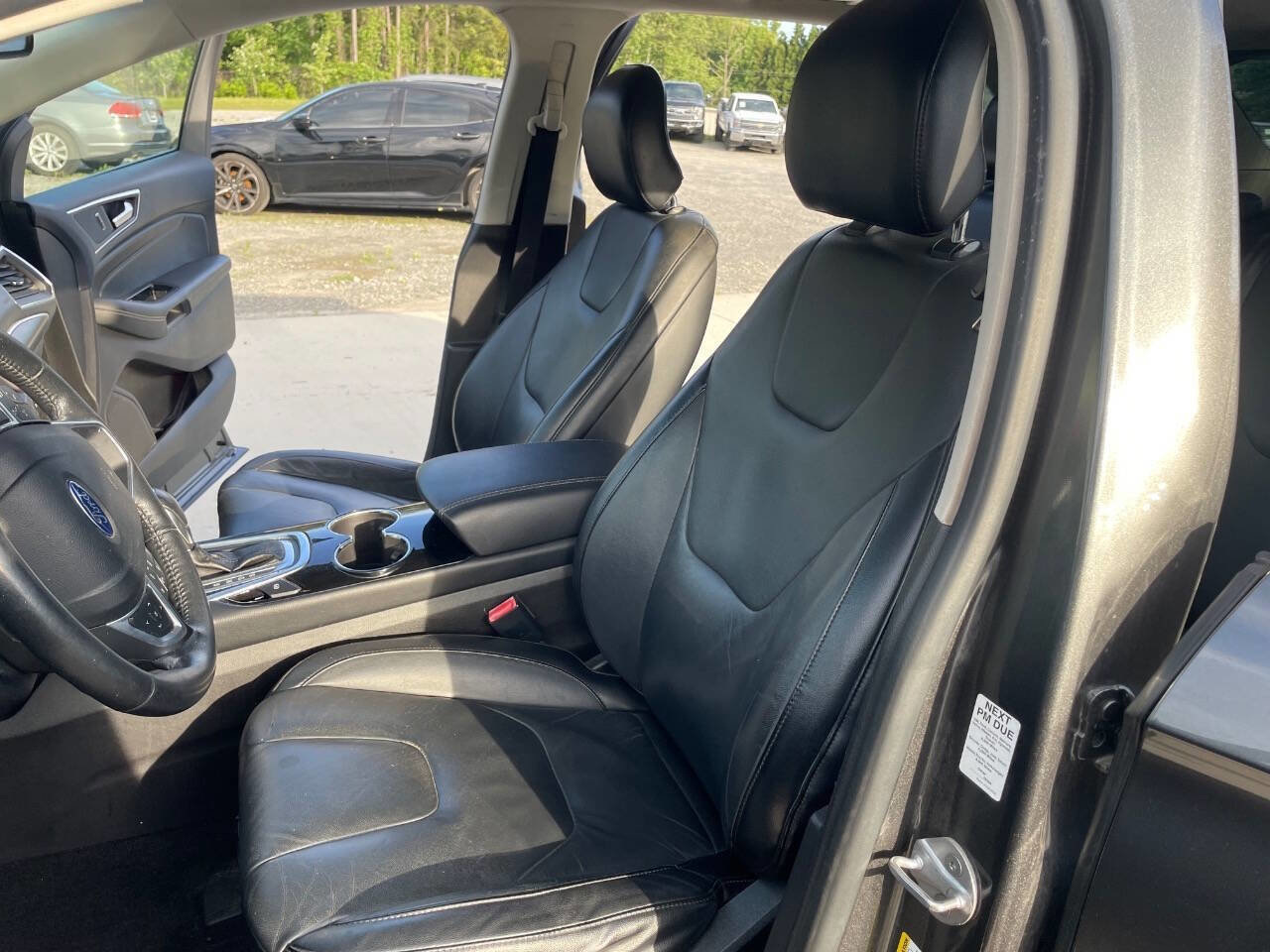 Used 2017 Ford Edge Titanium FWD image 20