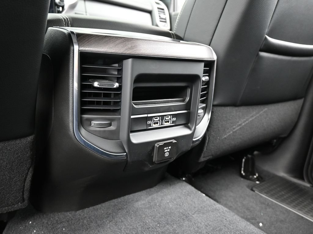 New 2026 RAM 2500 Laramie w/ Night Edition AWD/4WD image 31