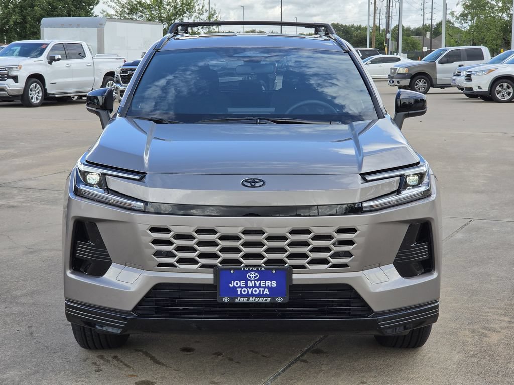 Used 2026 Toyota RAV4 SE AWD/4WD image 3