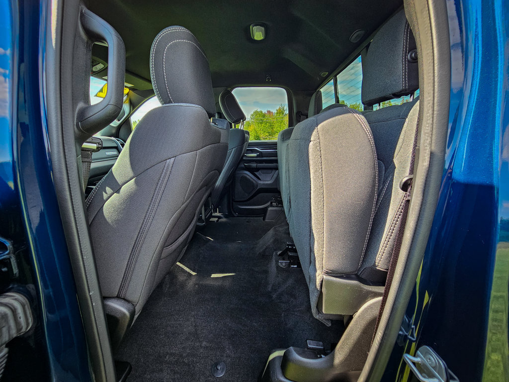 Used 2022 RAM 1500 Big Horn AWD/4WD image 31