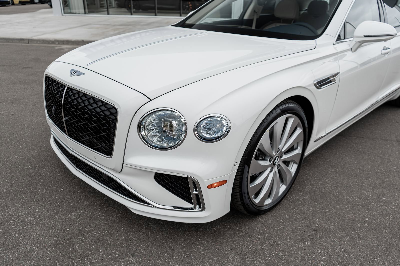 New 2026 Bentley Flying Spur Plug-In Hybrid image 20