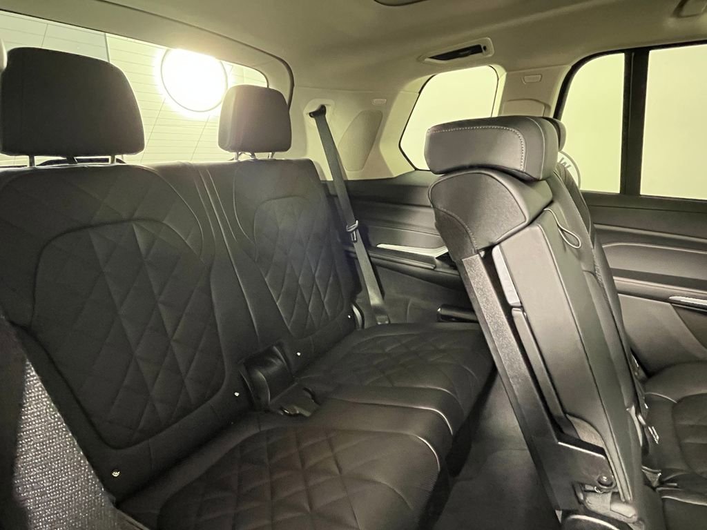 Used 2023 BMW X7 xDrive40i w/ Executive Package AWD/4WD image 20