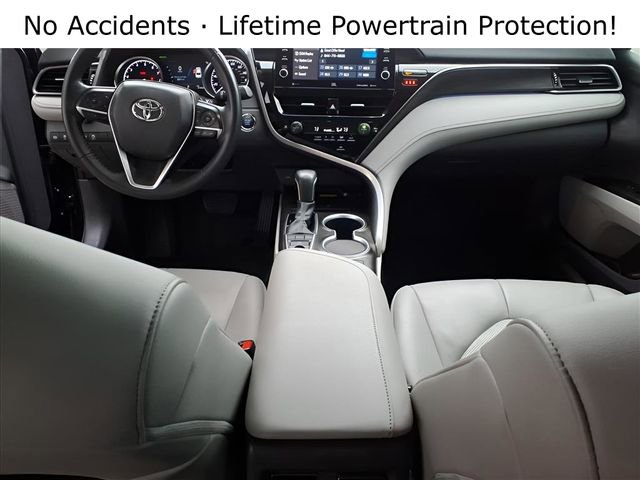 Used 2022 Toyota Camry XLE image 21