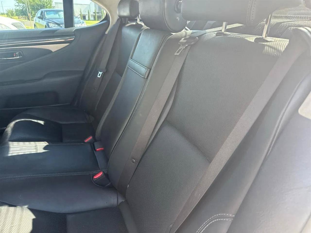 Used 2014 Lexus LS 460 w/ Comfort Package RWD image 49