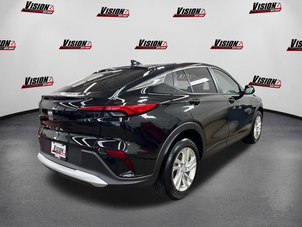 Used 2024 Buick Envista Preferred image 5