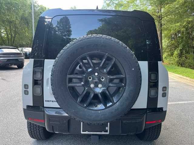 Used 2026 Land Rover Defender 110 S AWD/4WD image 8