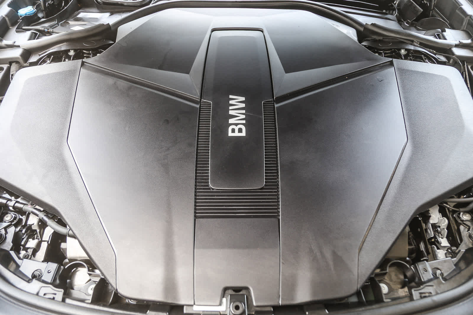 Used 2025 BMW i7 eDrive50 w/ M Sport Package image 23