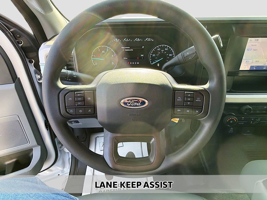 New 2026 Ford F550 4x4 Crew Cab image 3