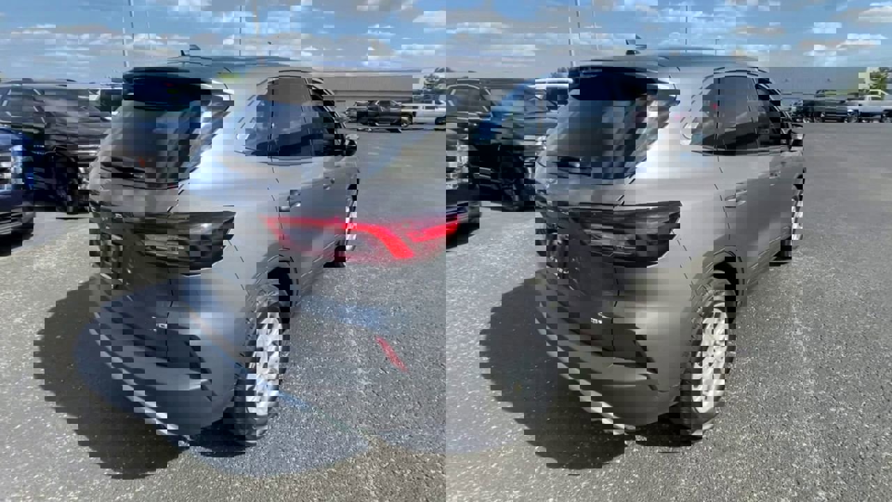 Used 2024 Ford Escape Active image 9