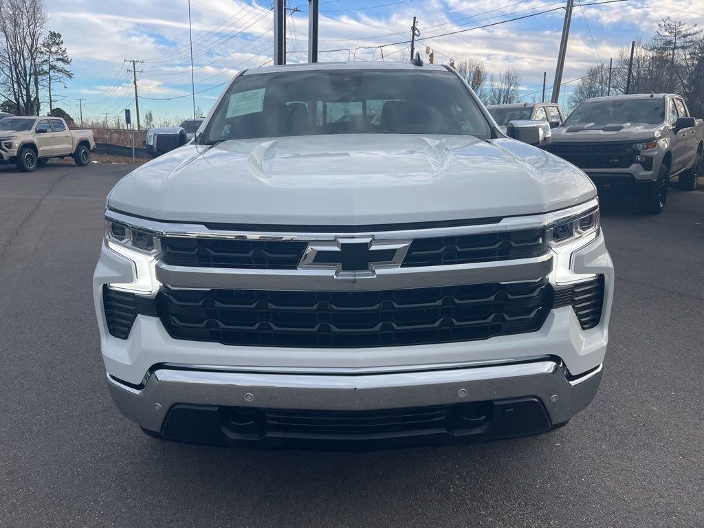 Used 2025 Chevrolet Silverado 1500 LT w/ Safety Package image 8