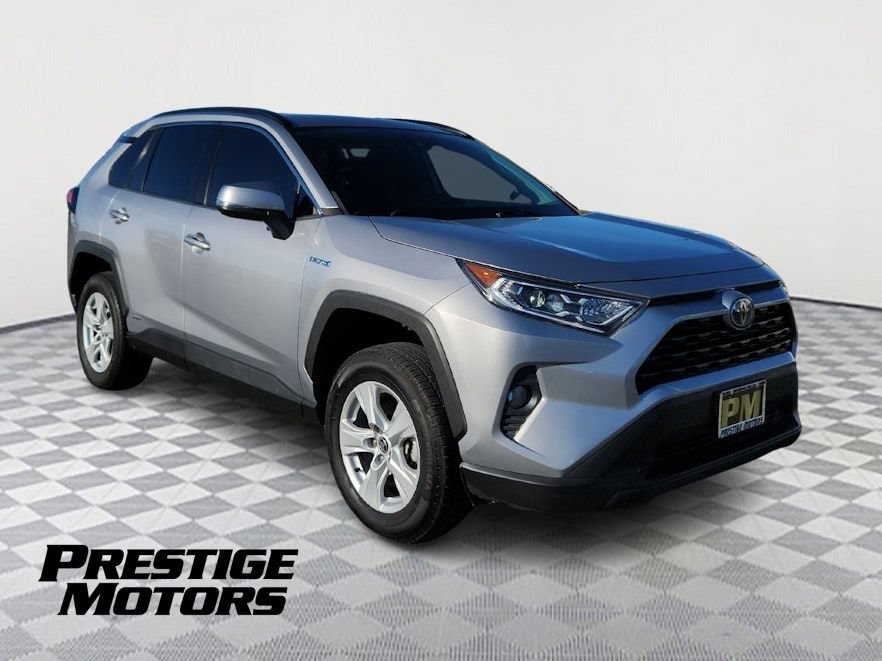 Used 2021 Toyota RAV4 XLE w/ Convenience Package