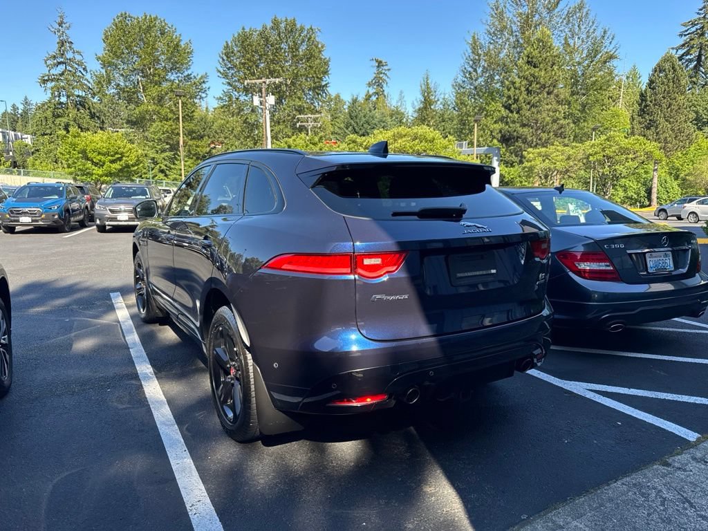 Used 2017 Jaguar F-PACE S AWD/4WD image 4