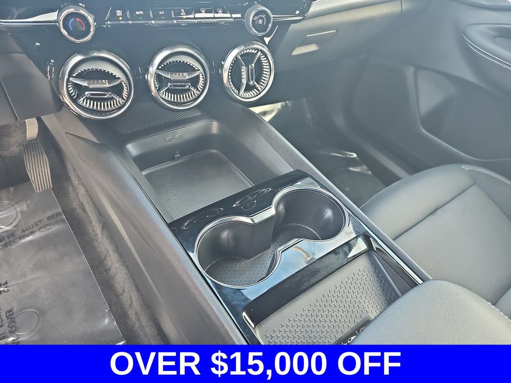 Used 2024 Chevrolet Blazer EV LT AWD/4WD image 25