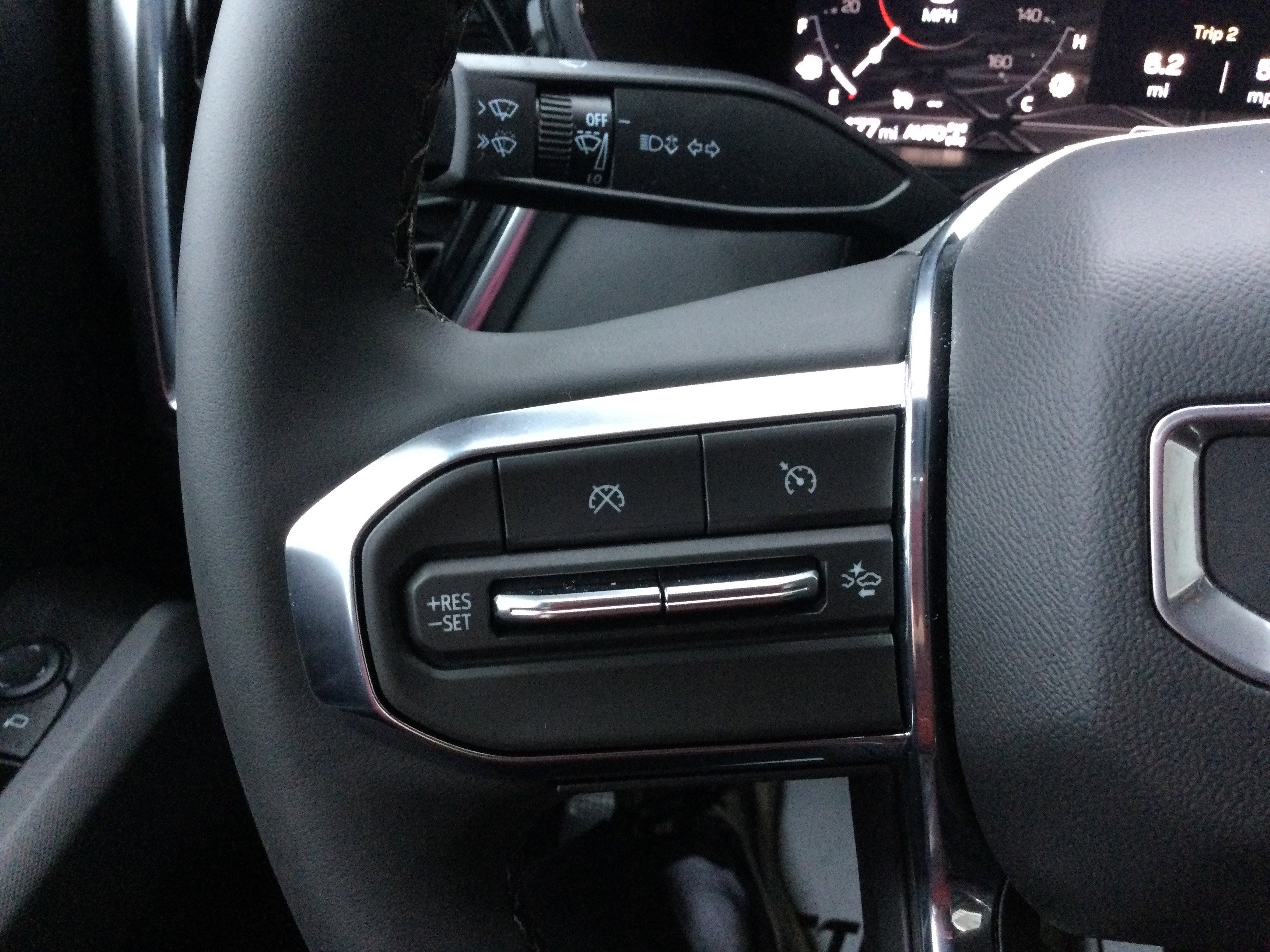 New 2026 GMC Canyon Elevation w/ Convenience Package image 15