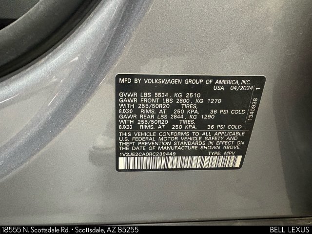Used 2024 Volkswagen Atlas Cross Sport SE FWD image 31