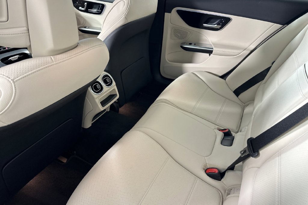Certified 2026 Mercedes-Benz C 300 Sedan image 14